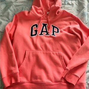 GAP Coral Pink Pullover Hoodie with Navy Logo (size: m)